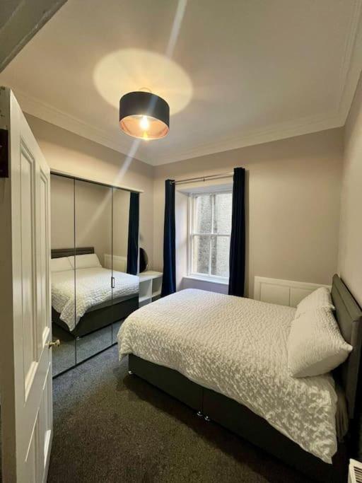 Beautiful Spacious Apartment In Town Centre オーバン エクステリア 写真